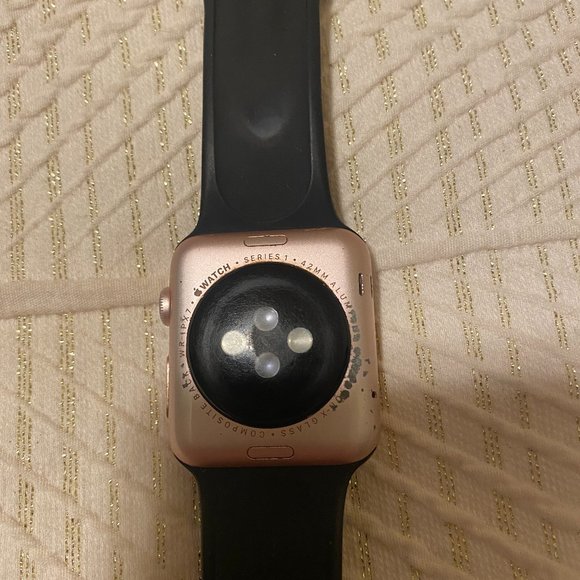 42 MM Apple Watch Series 1